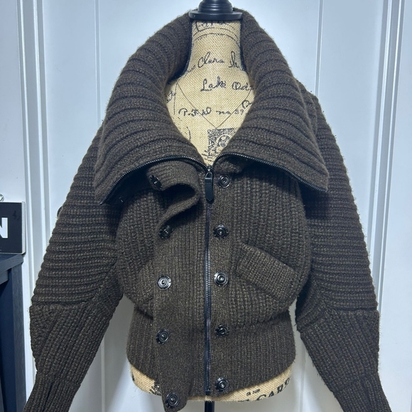 Burberry Prorsum Luxury Wool Zip-up Cardigan > Kindness Calloway - Picture 17 of 17